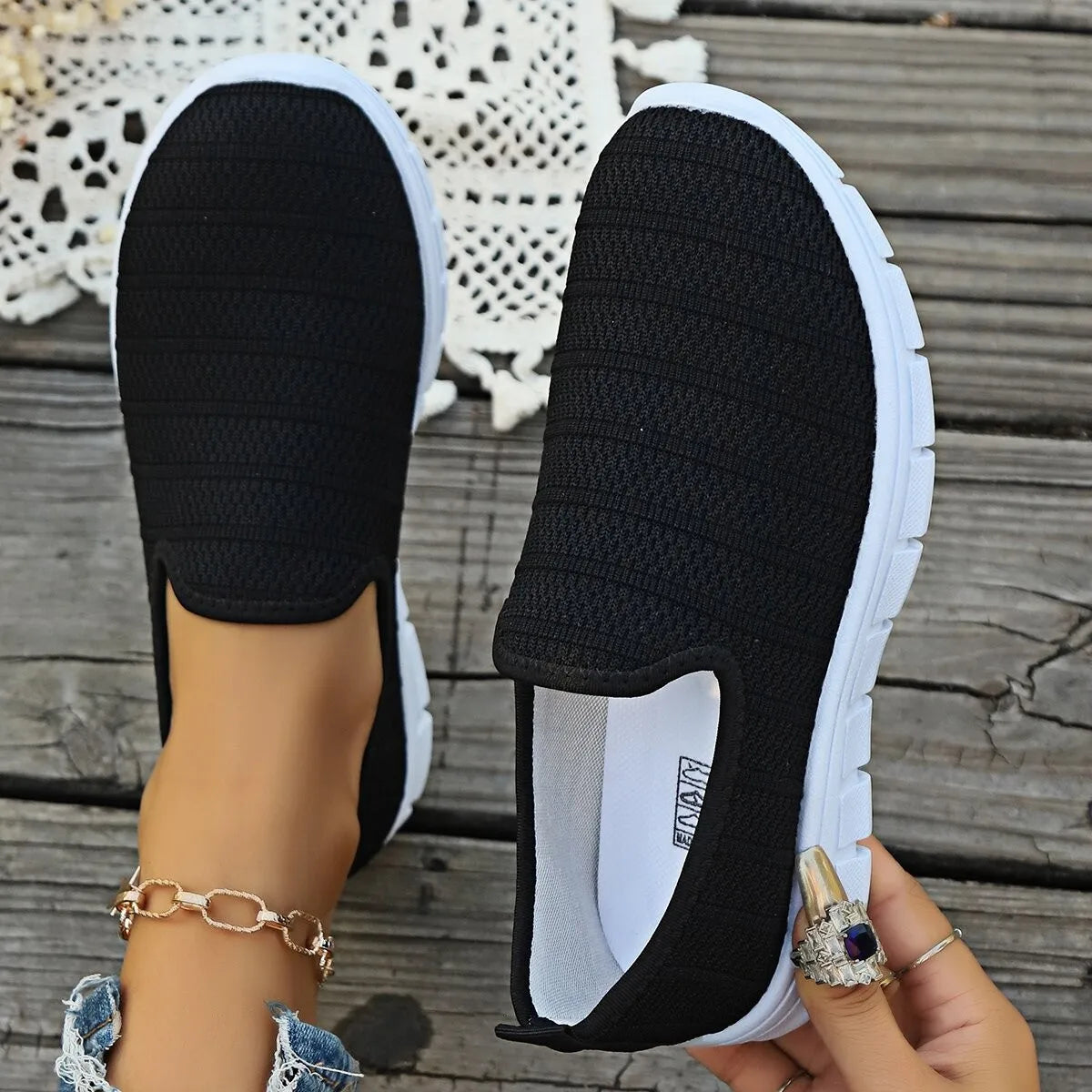 2024Summer Sneakers Slip On Flat Shoe Women's Fashion Casual Loafers Walking Shoe Outdoor Mesh Soft Bottom Sports